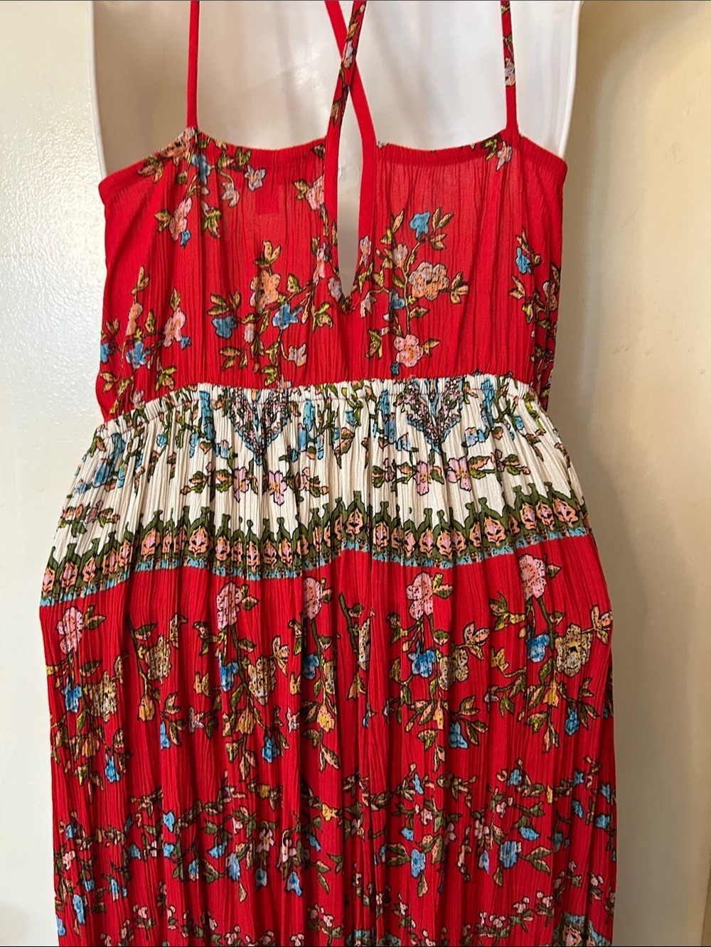 Patrons of Peace Red Floral Maxi Dress with Spaghetti Straps size M - Picture 9 of 12